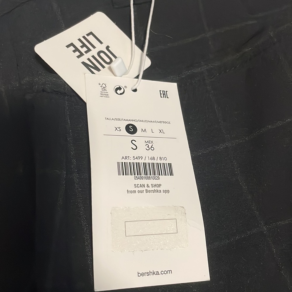 Bershka men’s pants. Size small with tags.